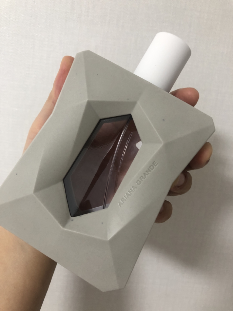 아리아나그란데 (ARIANAGRANDE) 갓 이즈 어 우먼 EDP review image