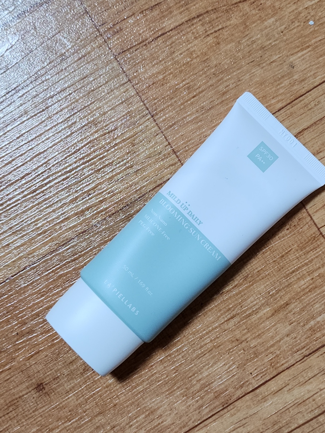 라피엘랩스 (LA'PIELLABS) 마일드 업 데일리 블루밍 선 크림 [SPF30/PA++] review image