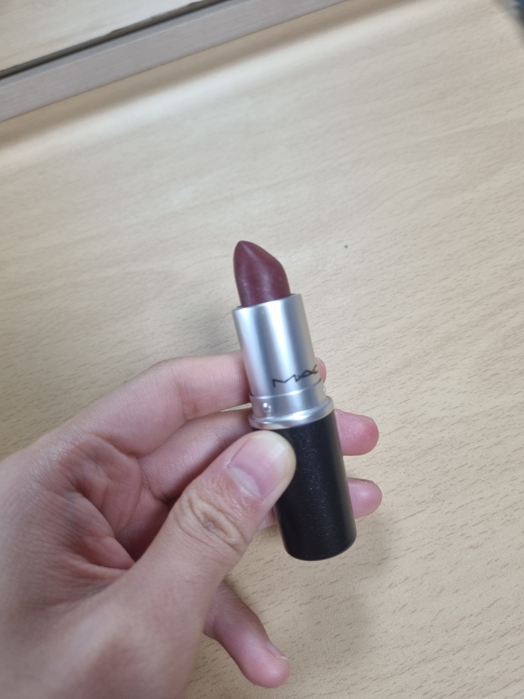 Real user review photo of Matte Lipstick [Diva]