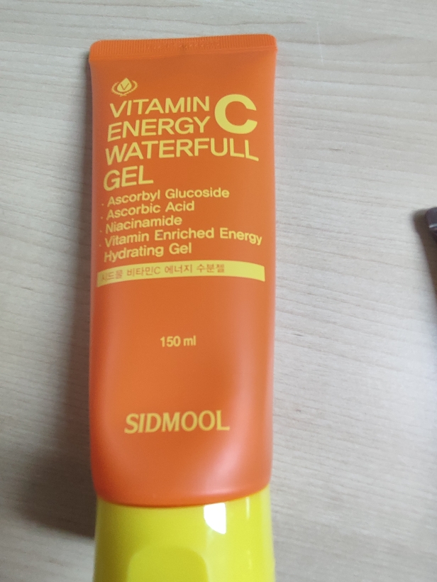 维他命 C 能量保湿凝胶的真实用户使用照片