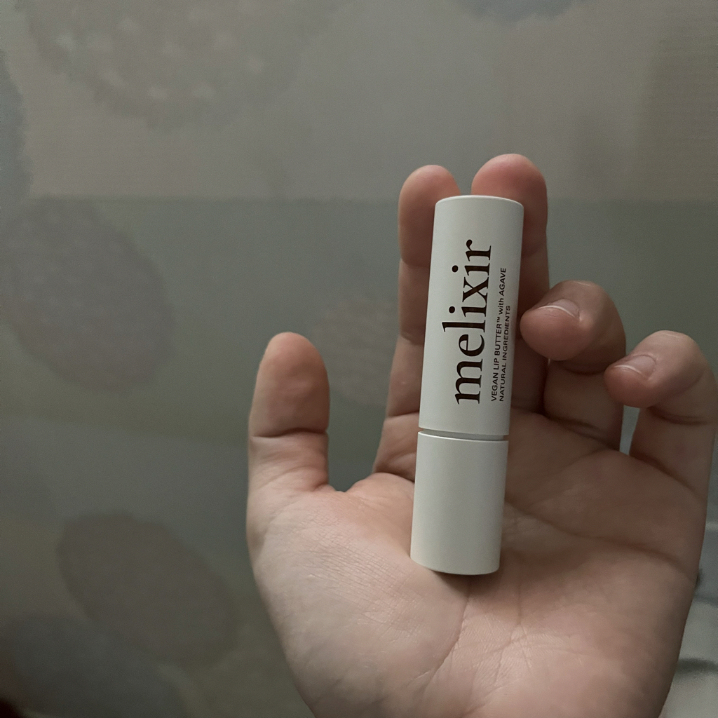素食唇膏 [#02 裸色碎屑]的真实用户使用照片