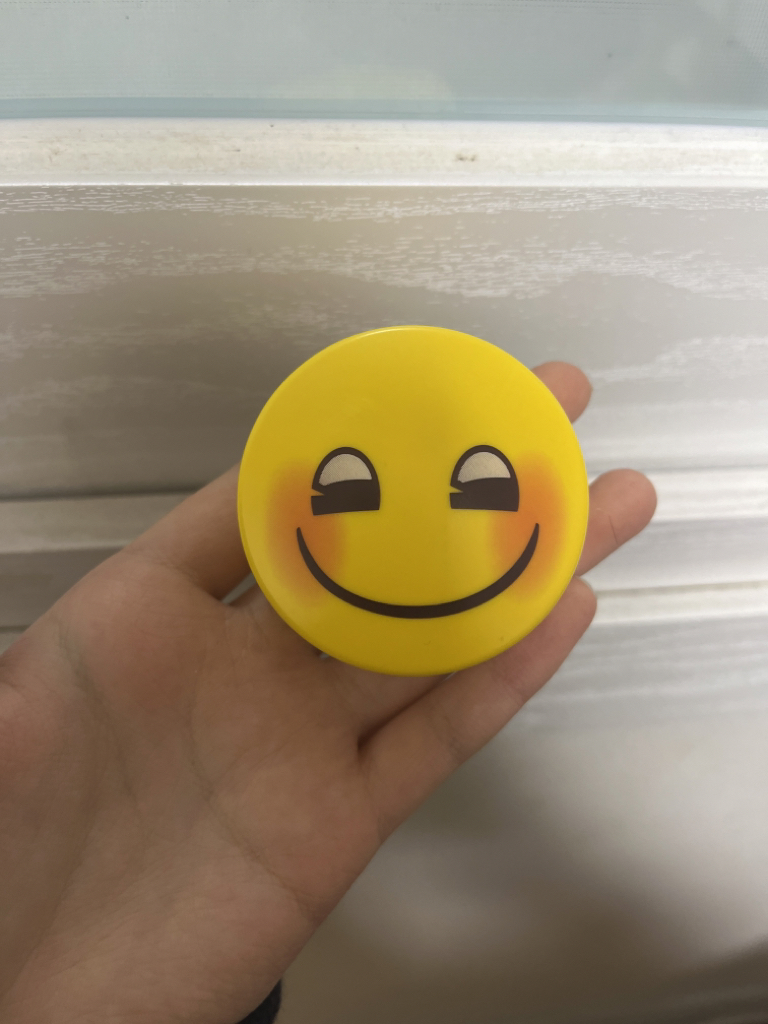 INNISFREE Emoji Edition No Sebum Mineral Powder review image