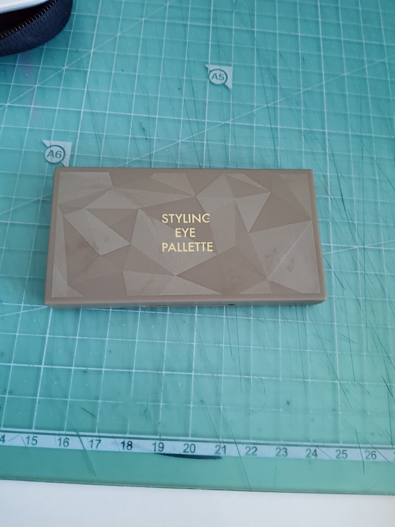 아리따움 (ARITAUM) 스타일링 아이 팔레트 [4호 그레이브라운] review image