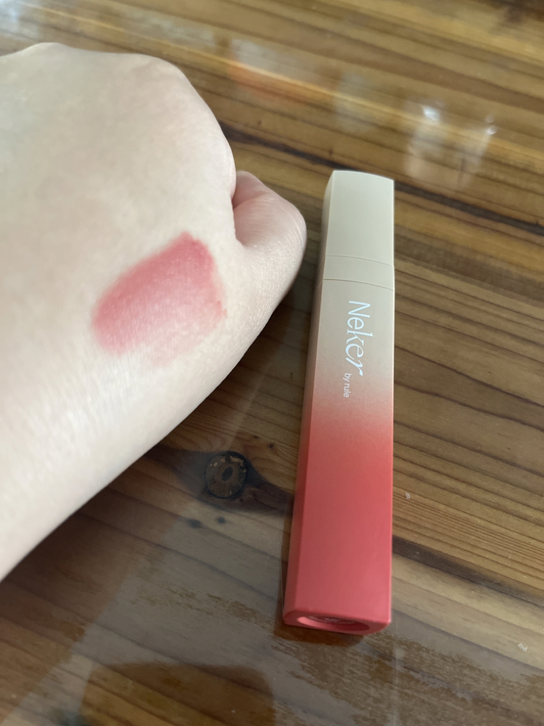 Neker 彩色麂皮唇釉 [No2 柔和玫瑰] common.review image