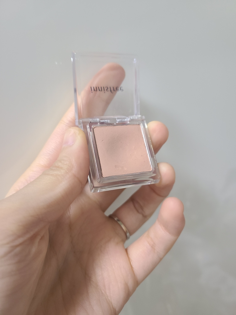 이니스프리 (INNISFREE) 아이섀도우 [매트] [4호 수줍은안개꽃] review image