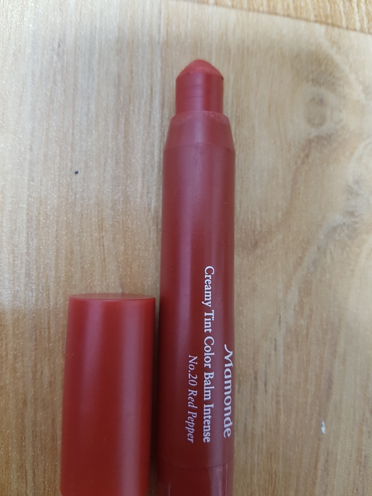 奶油色调唇膏霜浓郁[20号红辣椒]的真实用户使用照片