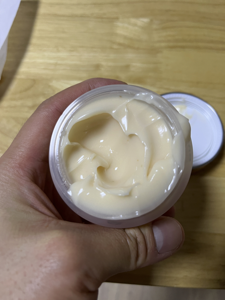 黄金胶原蛋白专家乳霜的真实用户使用照片
