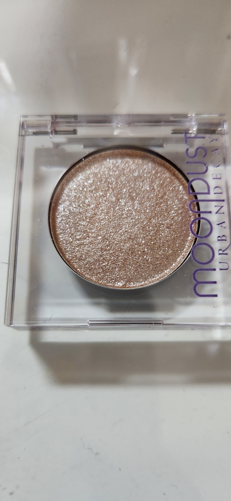 어반디케이 (URBANDECAY) 문더스트 모노 아이섀도우 [스페이스카우보이] review image