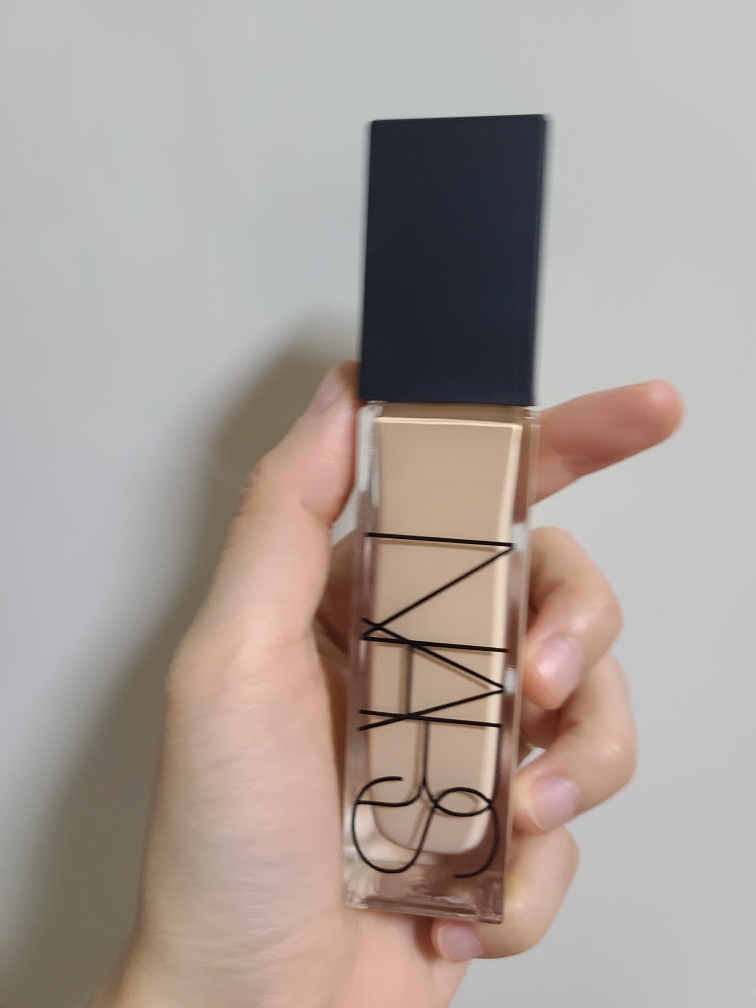 NARS 自然光泽持久粉底液 [蒙布朗] common.review image