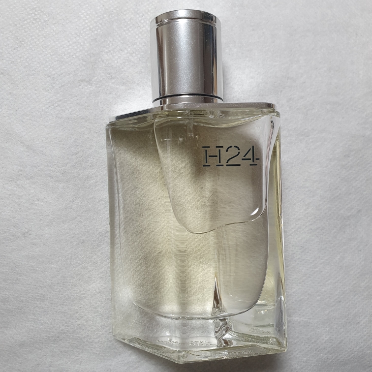HERMES (爱马仕) H24 香水 common.review image