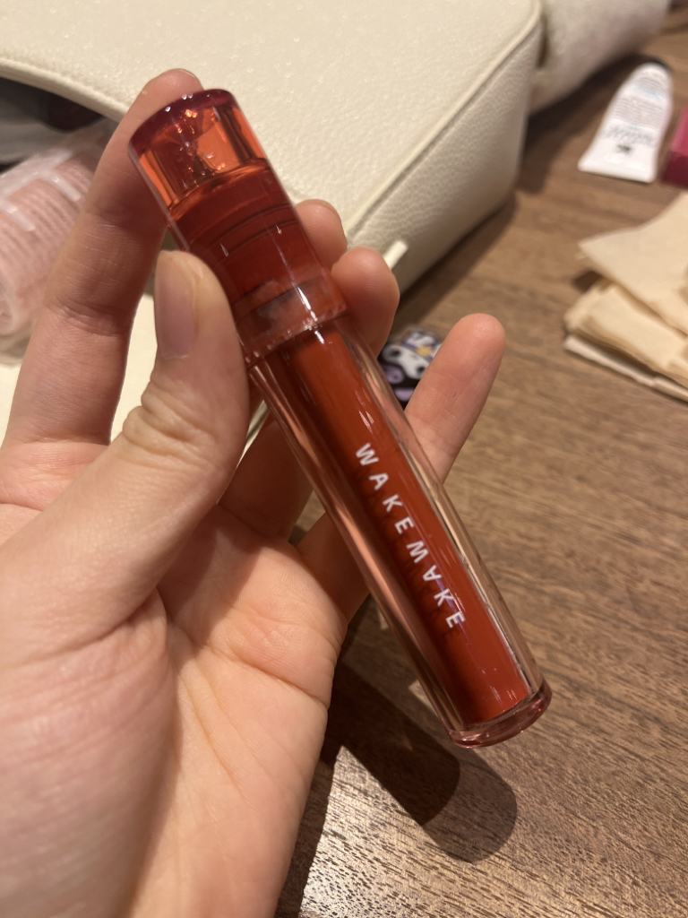 水润修饰唇彩[04 温柔砖]的真实用户使用照片