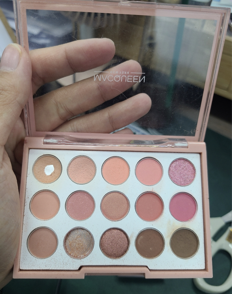 맥퀸뉴욕 (MACQUEENNEWYORK) 코랄에디션 S/S 1001 톤온톤 섀도우팔레트 review image