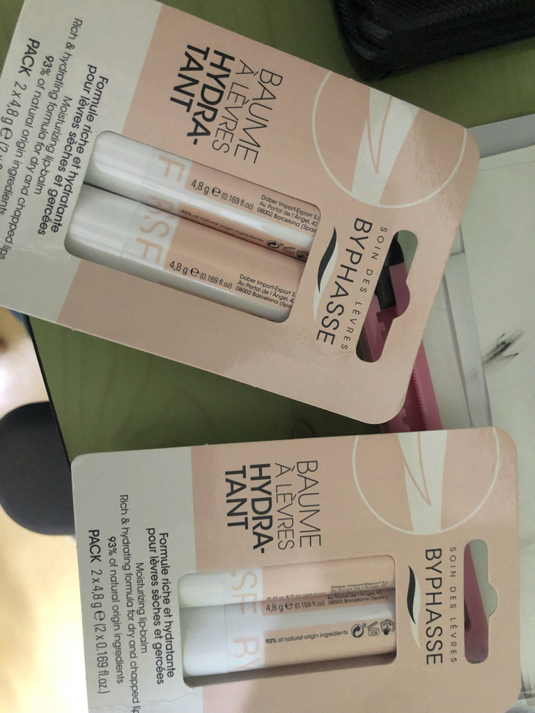 바이빠세 (BYPHASSE) 하이드레이팅 립밤 review image