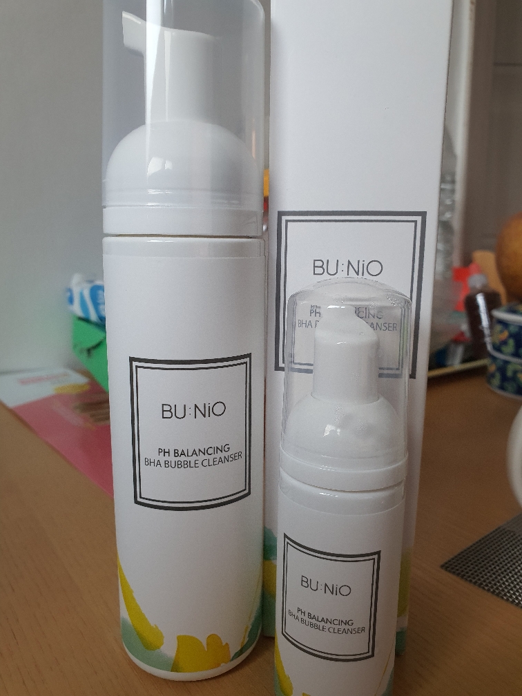 pH平衡泡沫洁面乳的真实用户使用照片