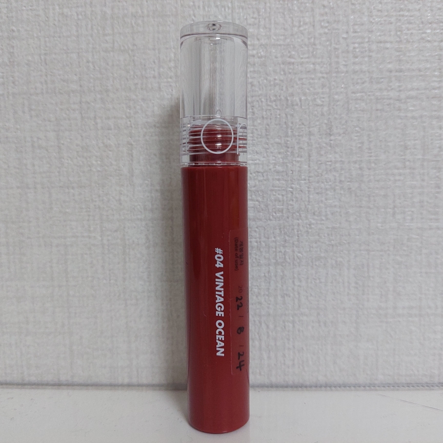 玻璃水润唇彩[04 复古海洋]的真实用户使用照片