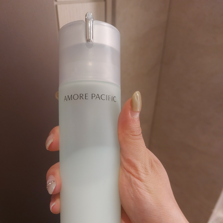 아모레퍼시픽 (AMOREPACIFIC) 보태니컬 하이드레이팅 플루이드 review image