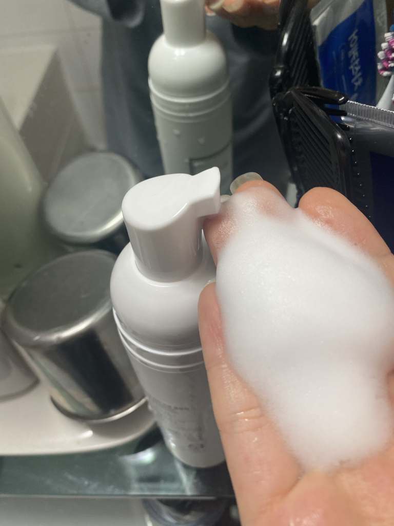 pH平衡泡沫洁面乳的真实用户使用照片