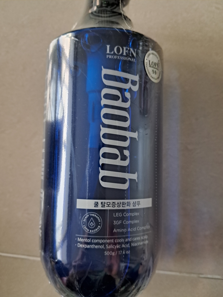 猴面包树凉爽缓解脱发洗发水的真实用户使用照片