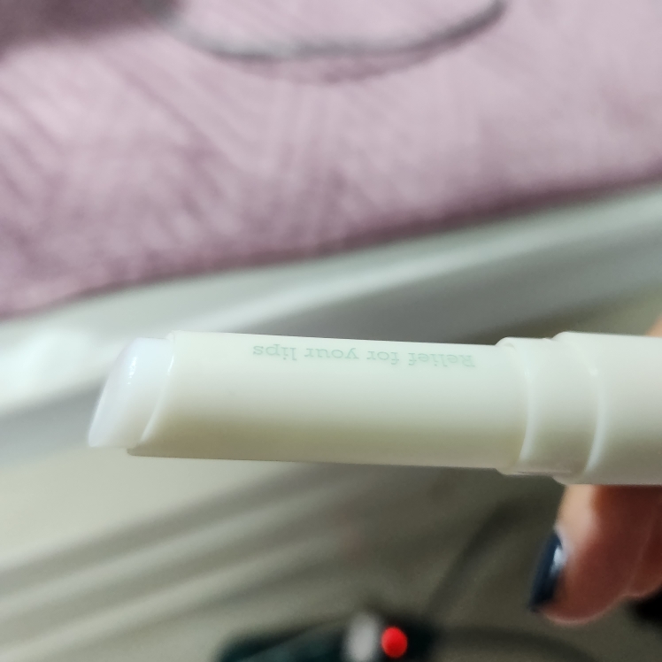 滋养润唇膏 [全天候]的真实用户使用照片