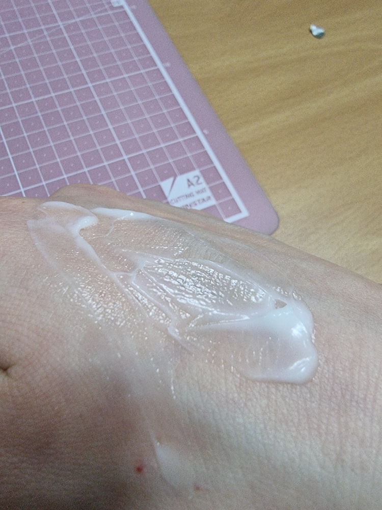 아비노 (Aveeno) 에너자이징 핸드크림 [자몽향] review image