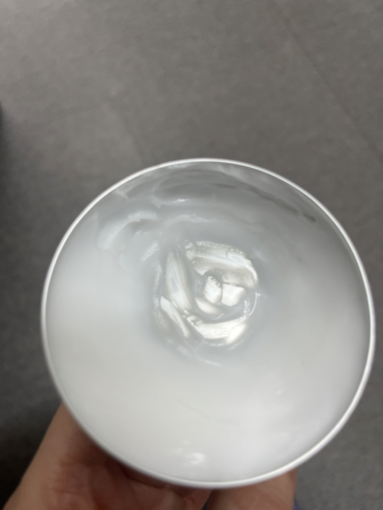 Donggubat (打勾吧) 正确的手霜乳木果油 common.review image