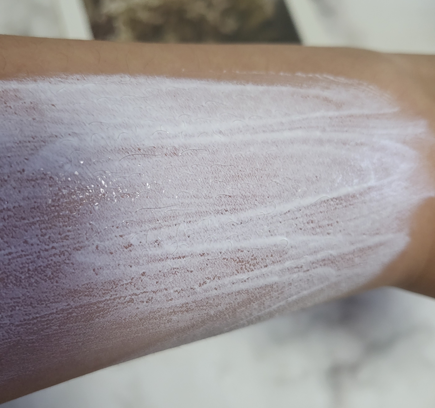 肌肤天堂纯净保湿防晒乳液 [SPF50+/PA++++]的真实用户使用照片