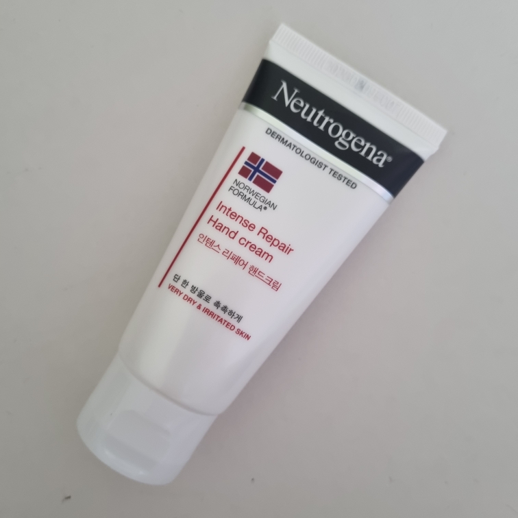 뉴트로지나 (Neutrogena) 인텐스 리페어 핸드크림 review image