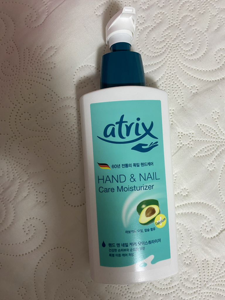 手部和指甲润肤霜的真实用户使用照片