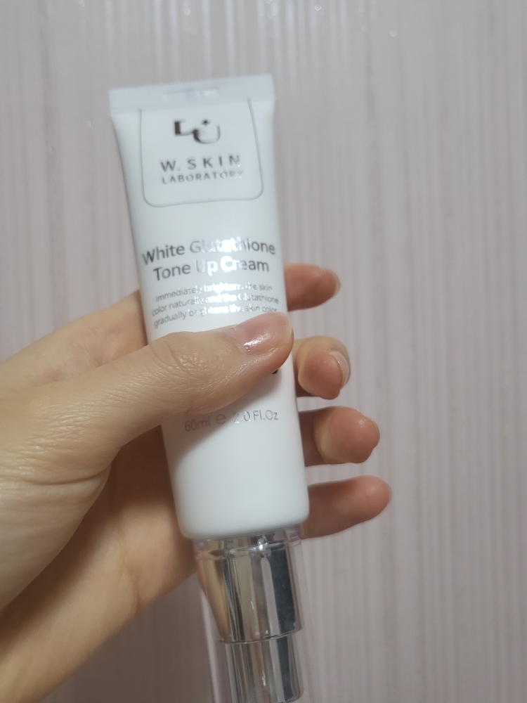 白色谷胱甘肽提亮霜的真实用户使用照片