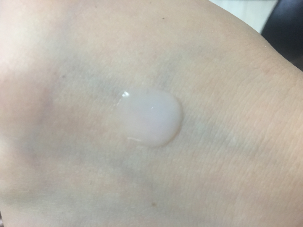 Real user review photo of Extra Moisture Skin Softener