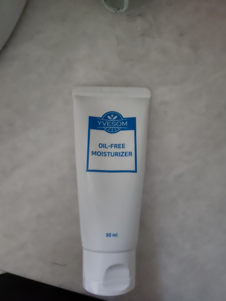입솜 (YVESOM) 오일프리 모이스처라이저 review image
