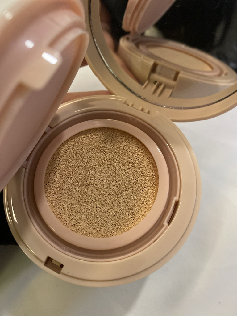구찌 (GUCCI) 쿠션 드 보떼 파운데이션 [SPF22+] [03] review image
