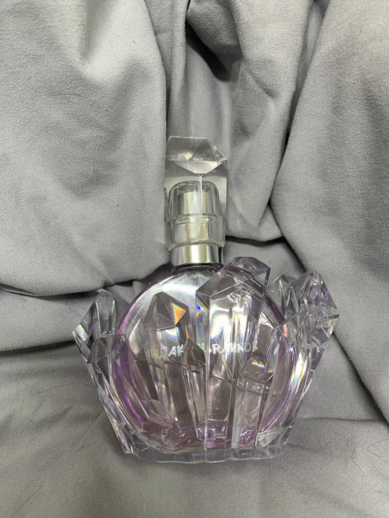 아리아나그란데 (ARIANAGRANDE) 알.이.엠 EDP review image