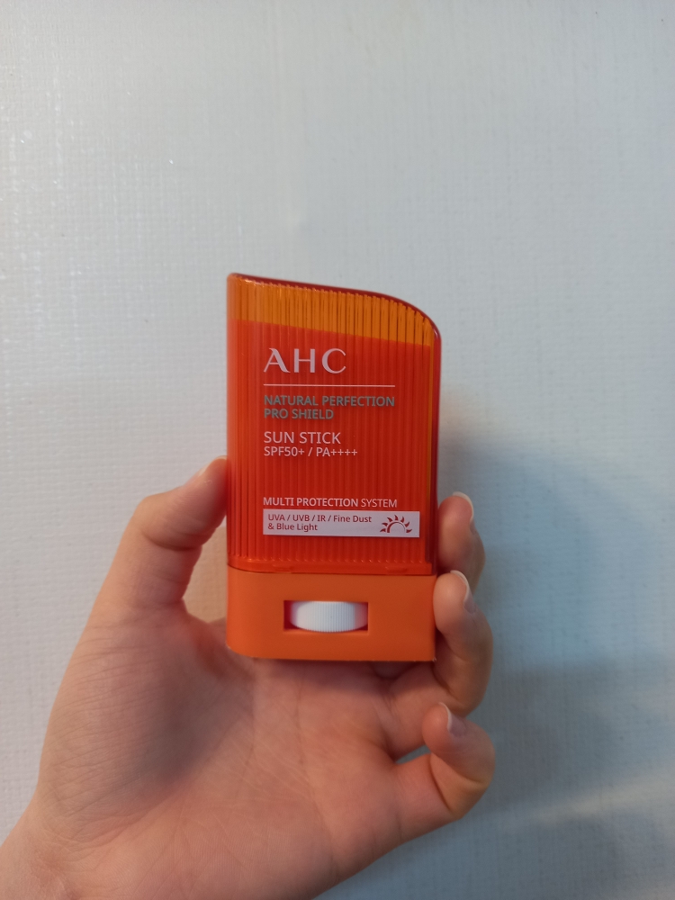 AHC Natural Perfection Pro Shield Sun Stick [SPF50+/PA++++] review image