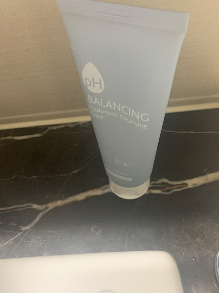 弱酸性玻尿酸洁面泡沫的真实用户使用照片