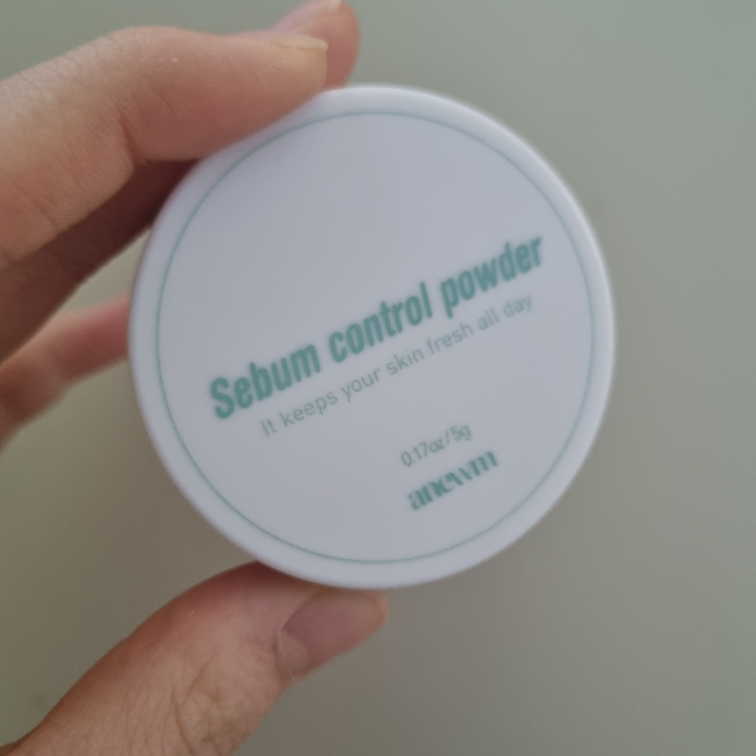 SAATINSIGHT 哑光控油粉饼 common.review image