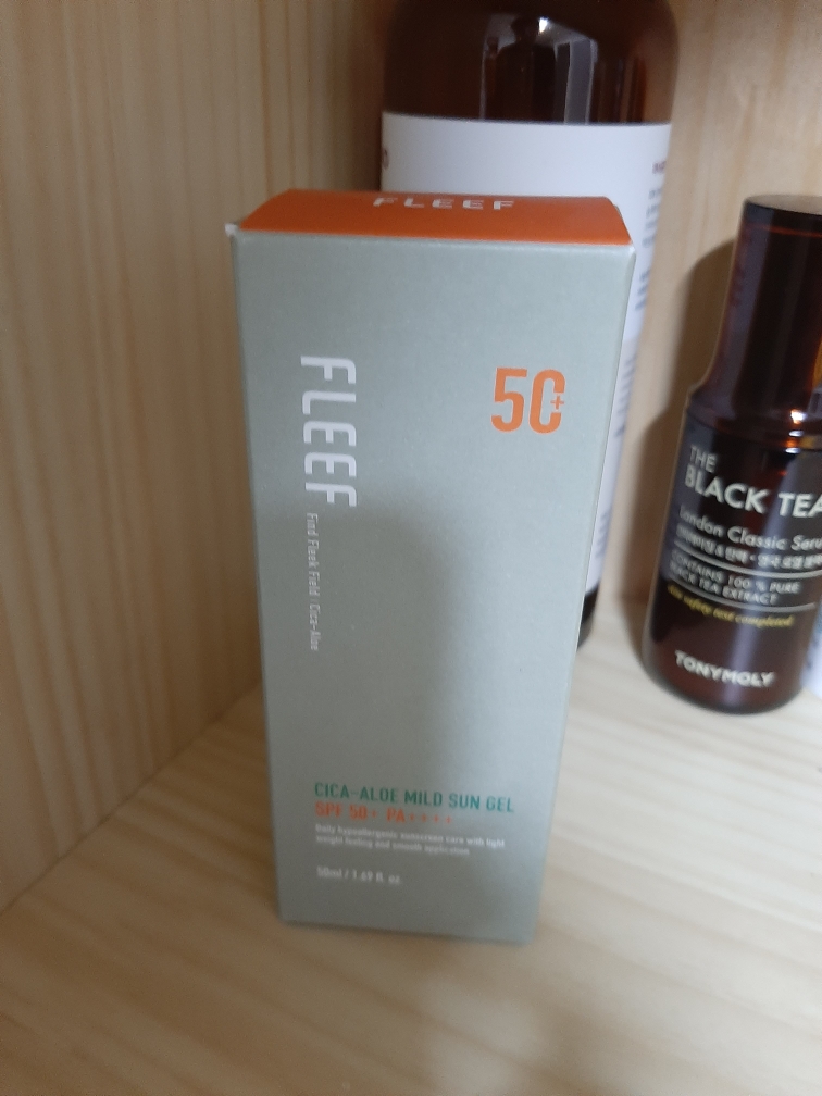 플리프 (FLEEF) 시카-알로에 마일드 선젤 [SPF50+/PA++++] review image