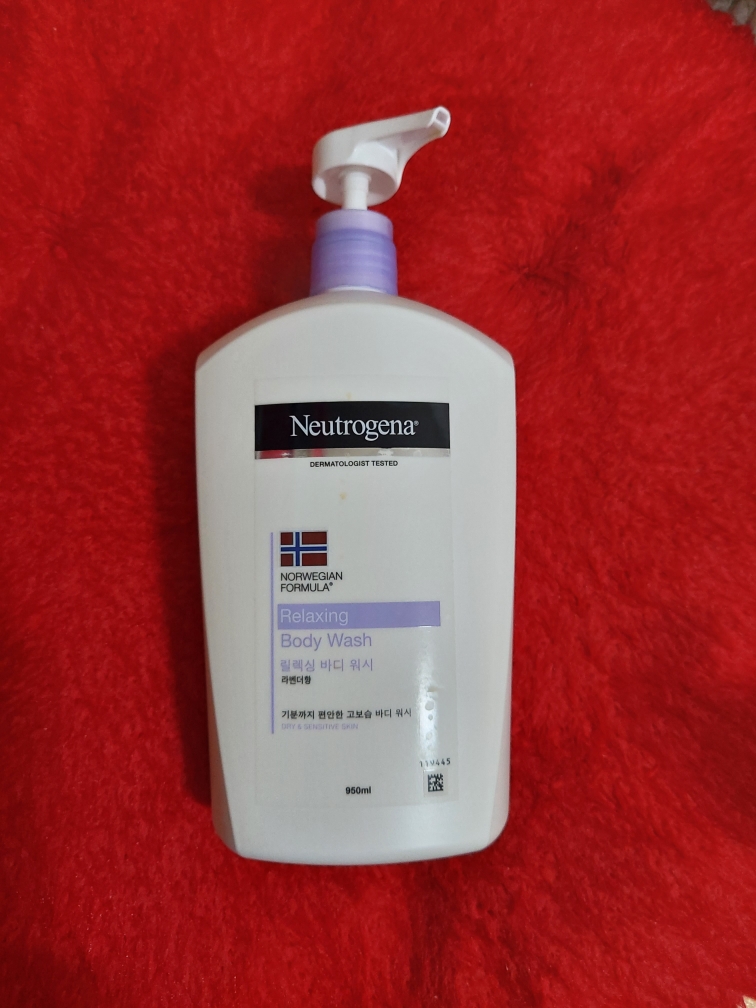 Neutrogena relaxing body wash review image