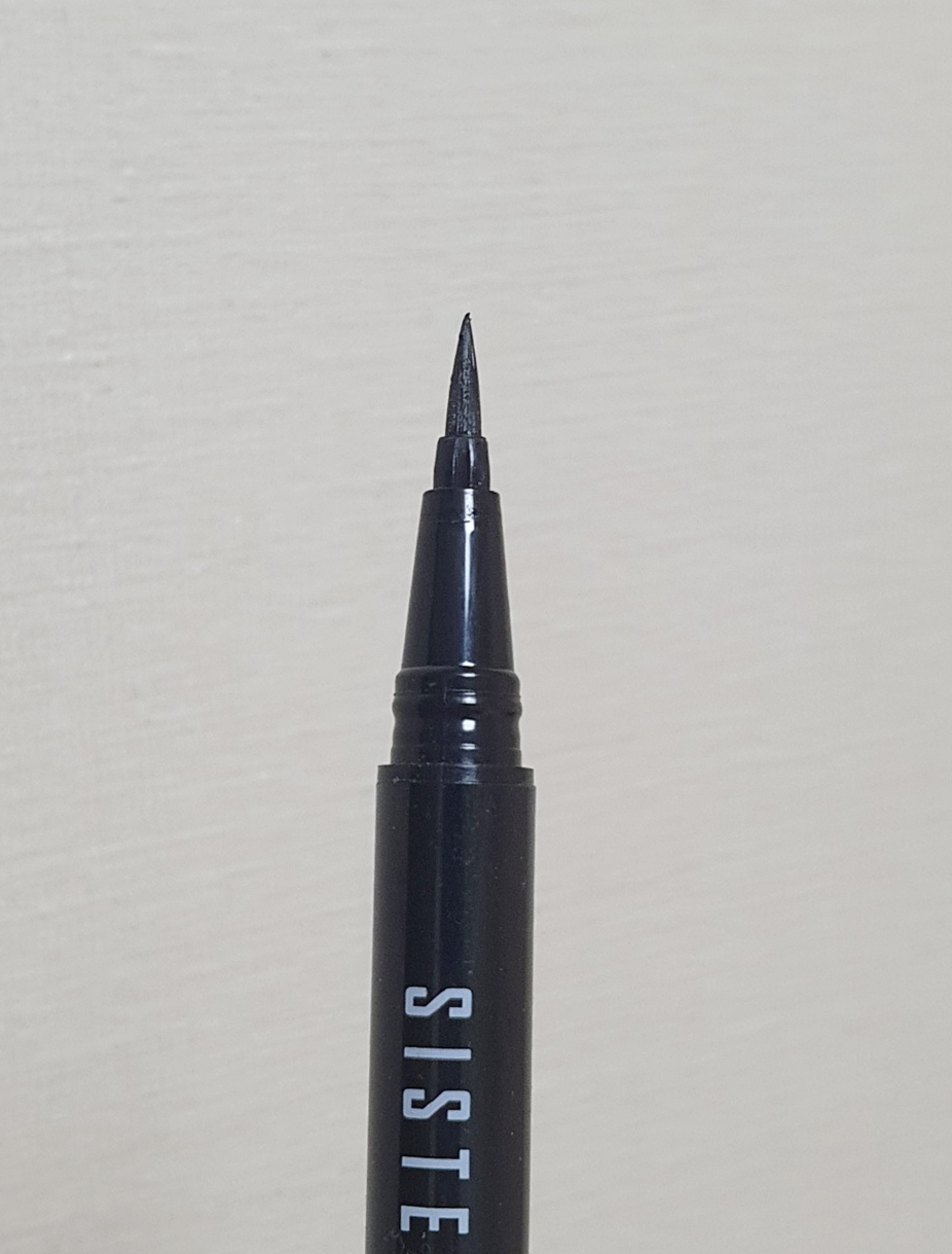 씨스터앤 (SISTERANN) 퍼펙트 엣지 브러쉬 펜 라이너 [01 엣지블랙] review image
