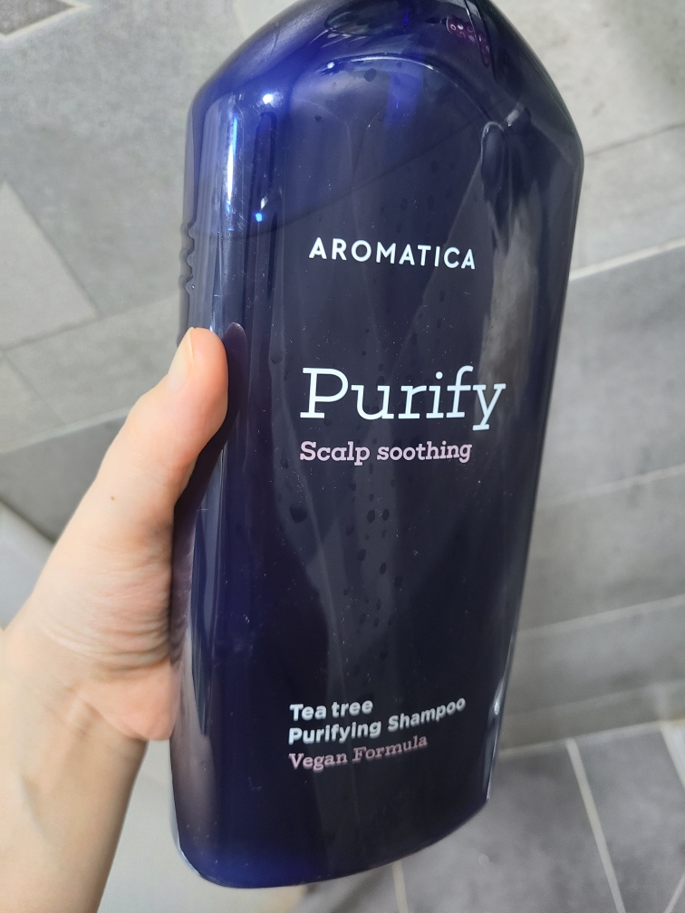 AROMATICA Tea Tree Purifying Shampoo review image