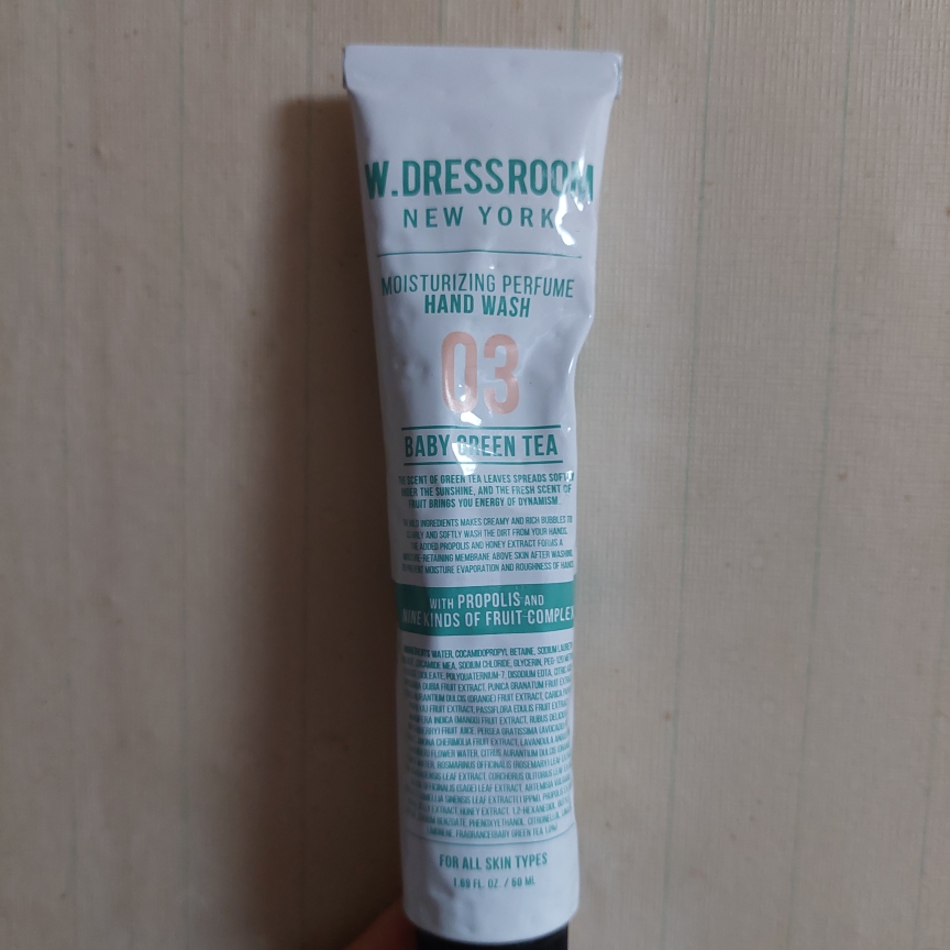 MOISTURIZING PERFUME HAND WASH [03 BABY GREEN TEA