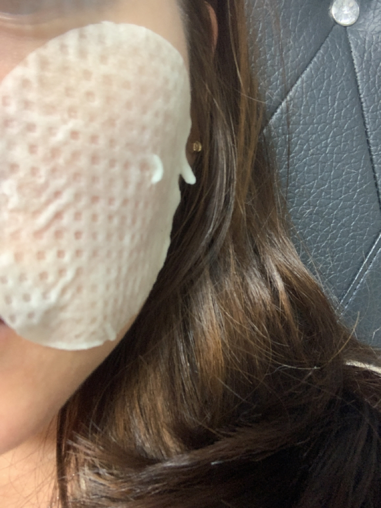 它是一款纯素食白柏舒缓修护面膜的真实用户使用照片