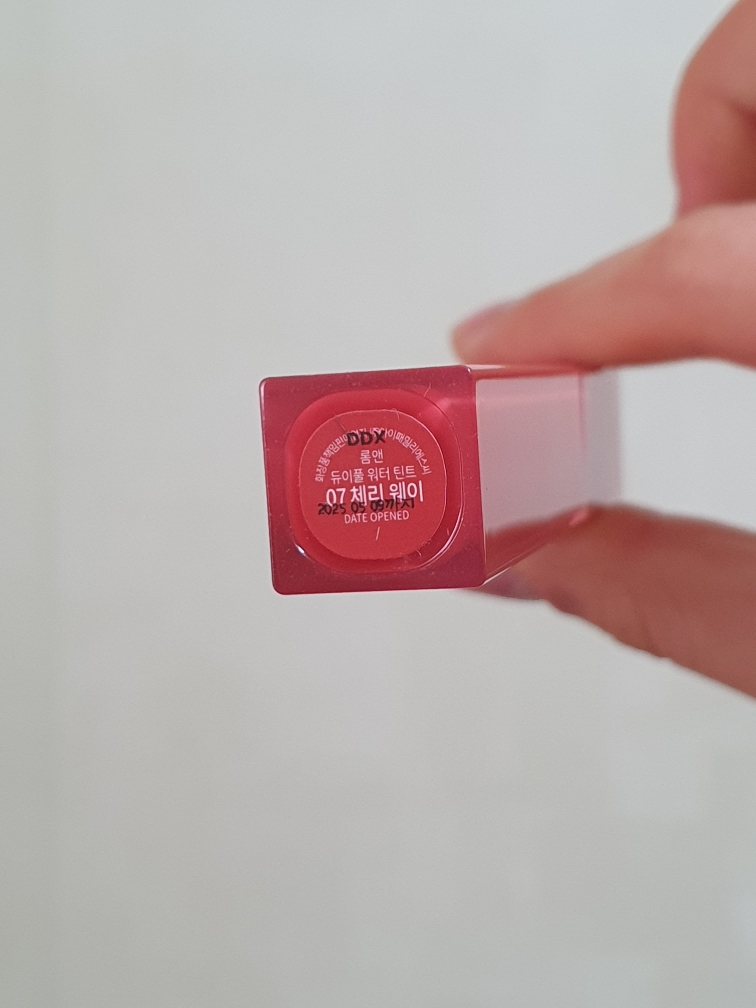 Real user review photo of Deweyfull Water Tint [07 Cherry Way]
