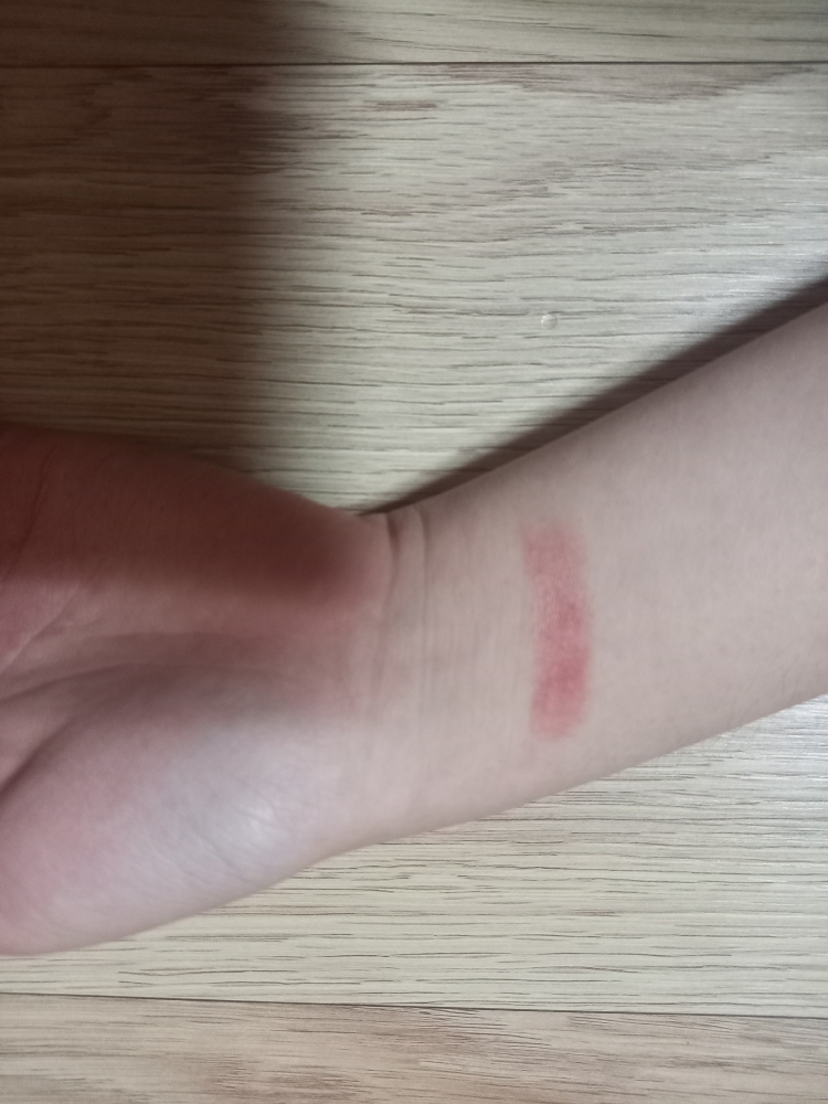 엘프 (e.l.f) 틴트 키스 밤 [베어키스] review image