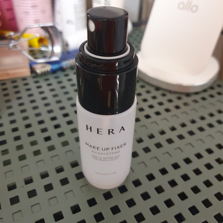 Real user review photo of makeup fixer