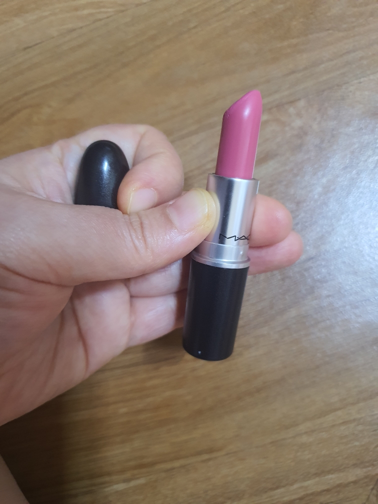 맥 (MAC) 러스터 립스틱 [러브론] review image