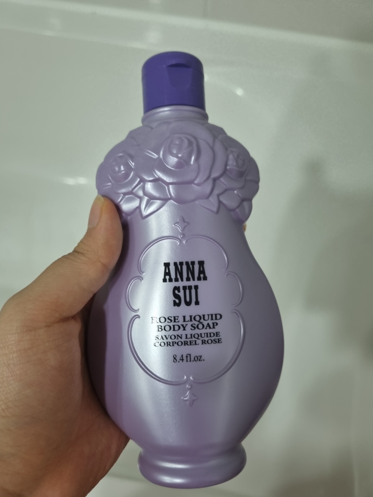 안나수이 (ANNASUI) 로즈 리퀴드 바디 솝 review image
