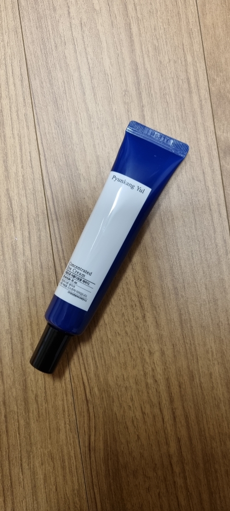 深层护理眼霜的真实用户使用照片