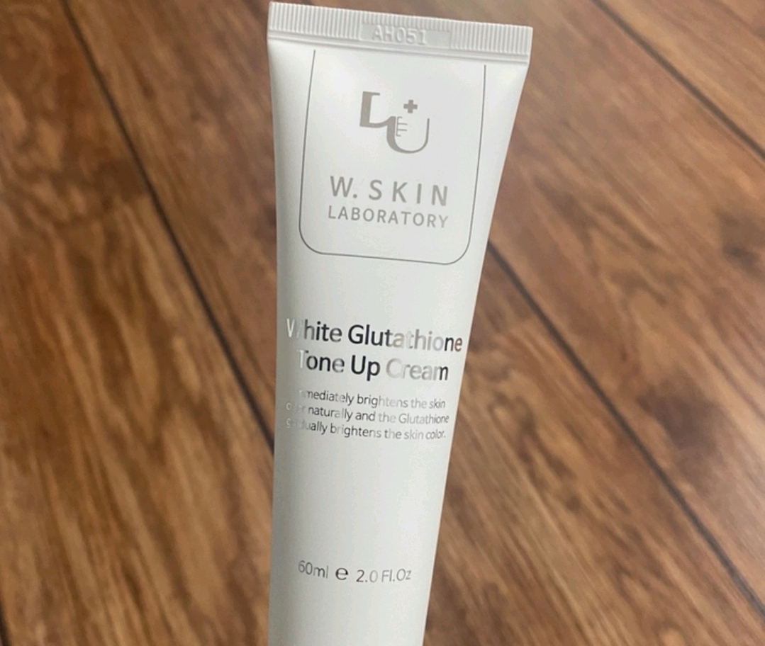 白色谷胱甘肽提亮霜的真实用户使用照片