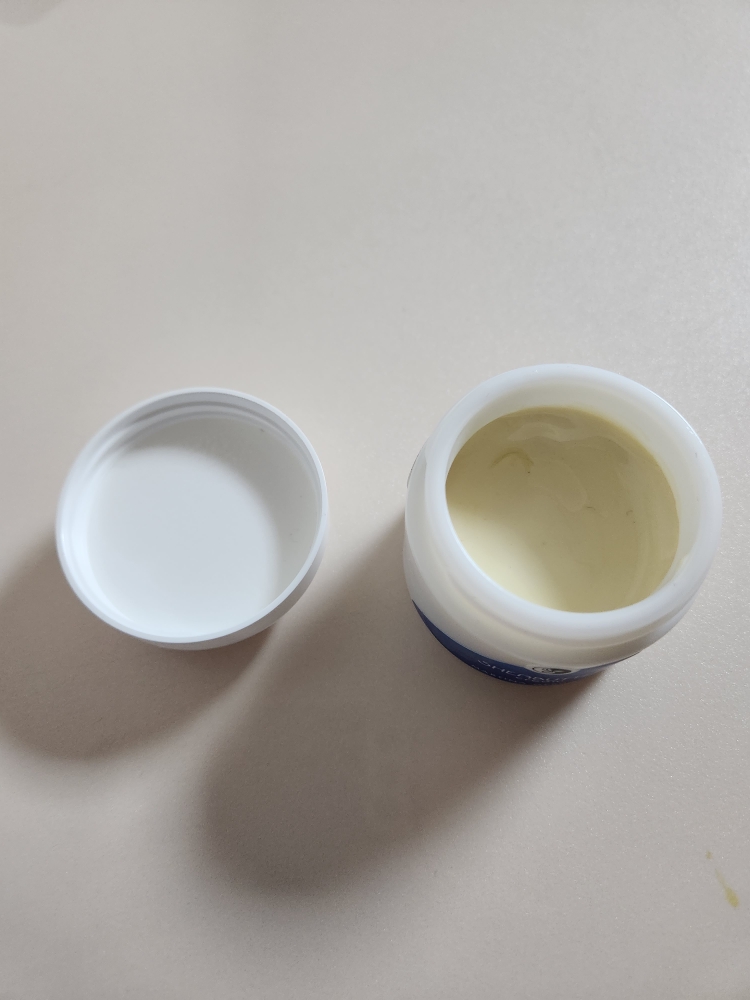 마티나겝하르트 (MARTINAGEBHARDT) 쉐어버터 크림 review image